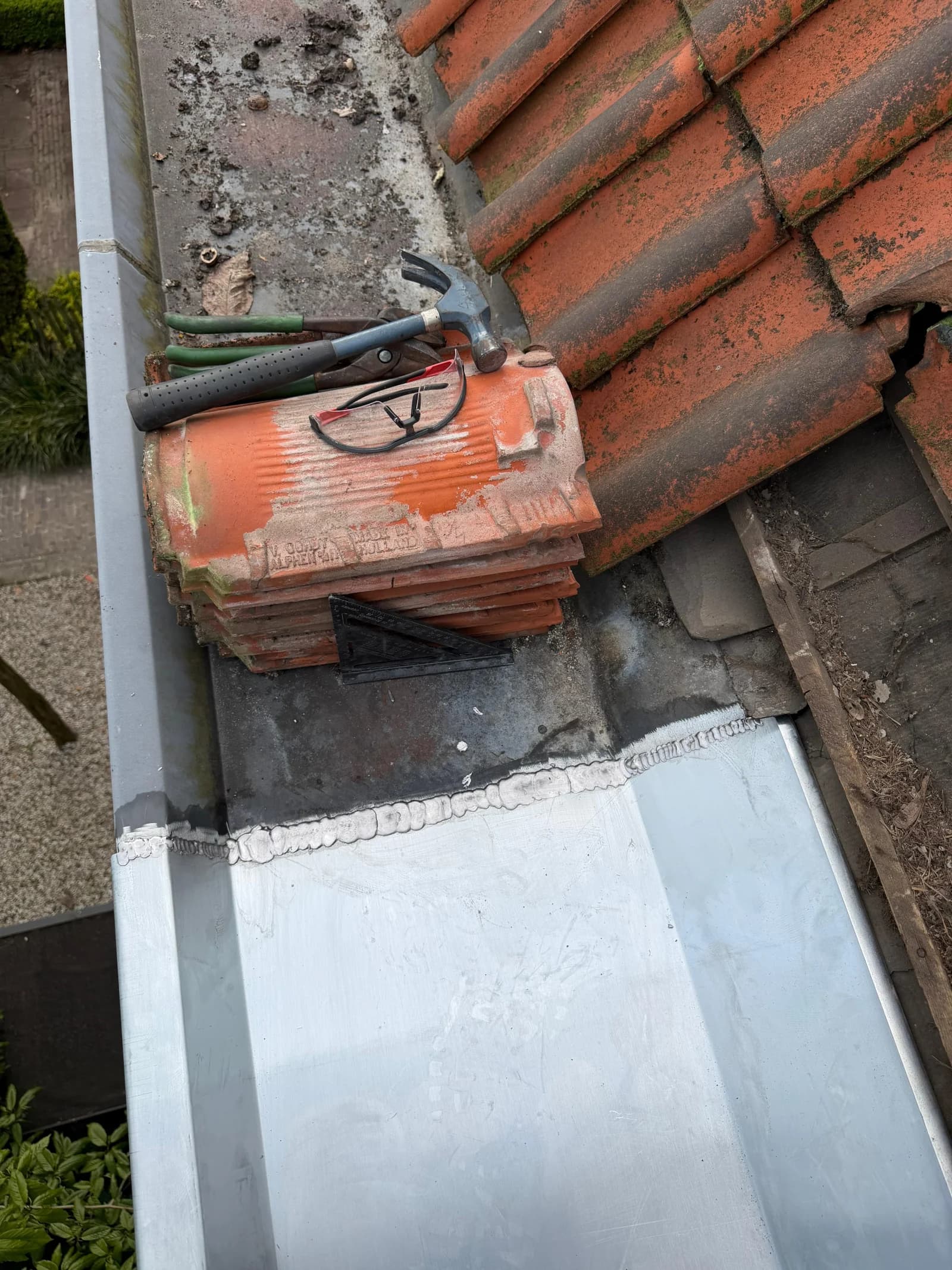 Zinken dakgoot en loodwerk vernieuwd, beeld 8